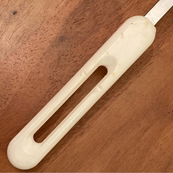 Vintage Ekco Nylon Green Spoon & Grey Pancake Spatula with Cream Keyhole Handles - Picture 4 of 13